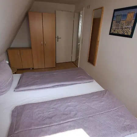 Lägenhet Strom 81 *