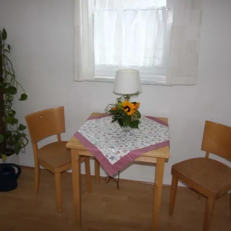 Strom 81 Apartmán