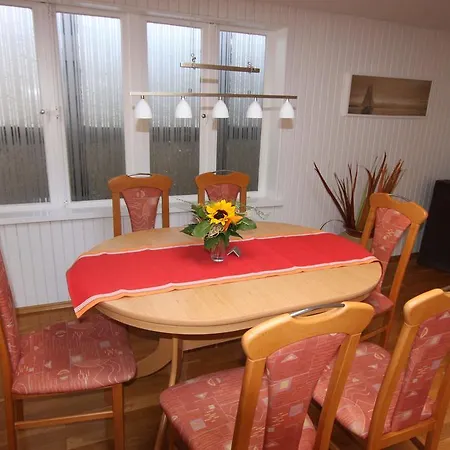 Strom 81 Apartmán *